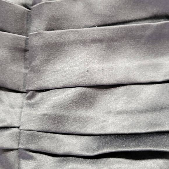 Express Black Dress Strapless Formal Midi Pleats Aline Lined Padded Women Size 2 - Picture 14 of 16